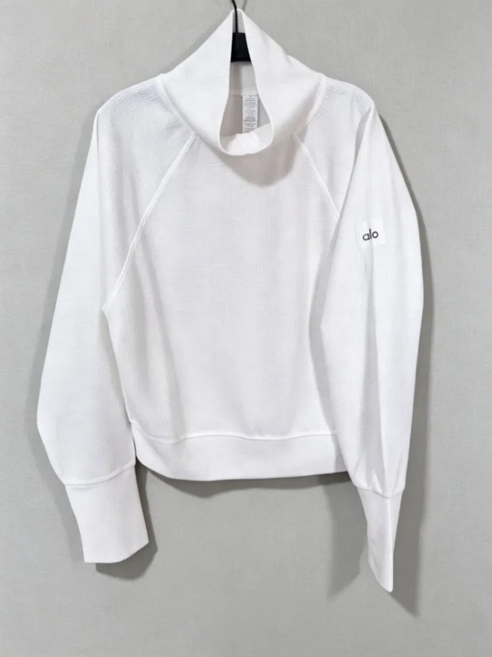 Alo Yoga White Activewear Set Women’s Size M Athletic Outfit